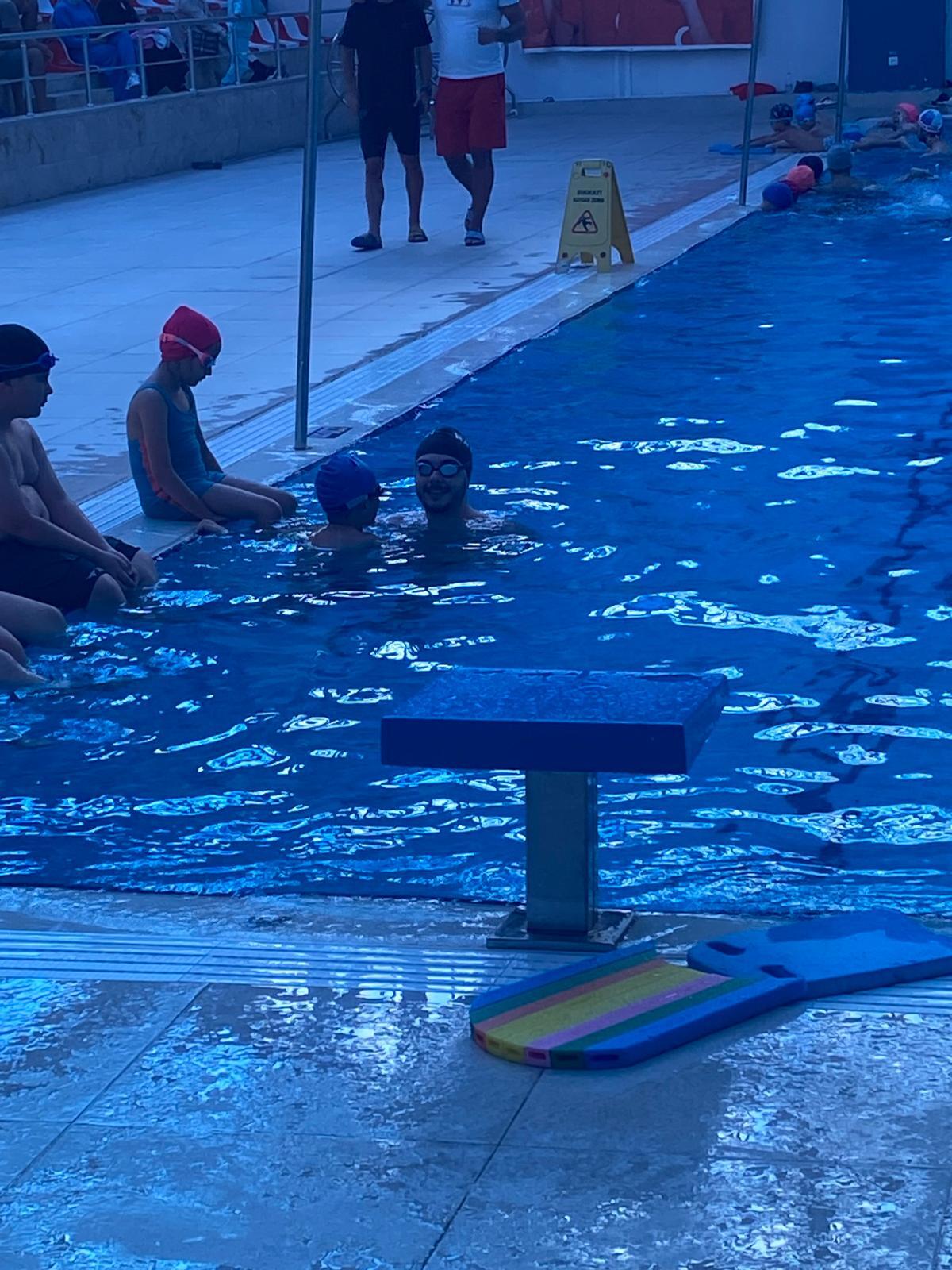 Arhan Yüzme Akademisi - Profesyonel Yüzme Eğitimi ve Antrenmanları